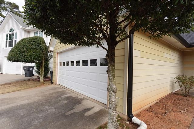 824 Whitehaven Lane, Lawrenceville, GA 30043