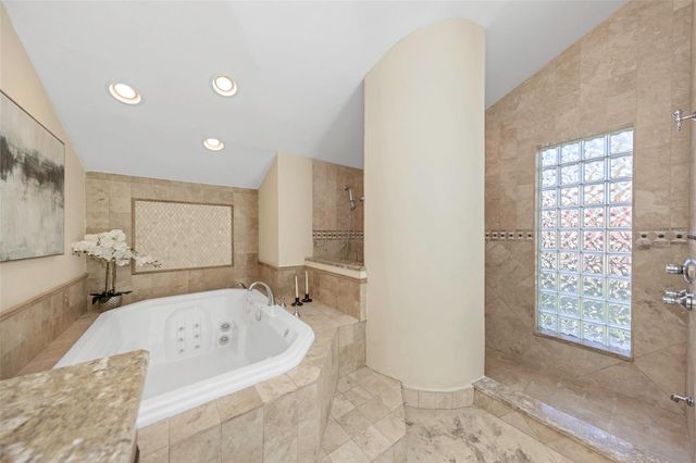 9821 BAY ISLAND DRIVE, Tampa, FL 33615