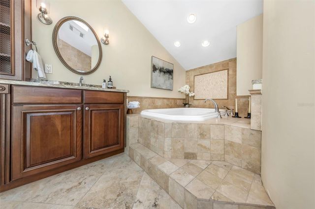 9821 BAY ISLAND DRIVE, Tampa, FL 33615