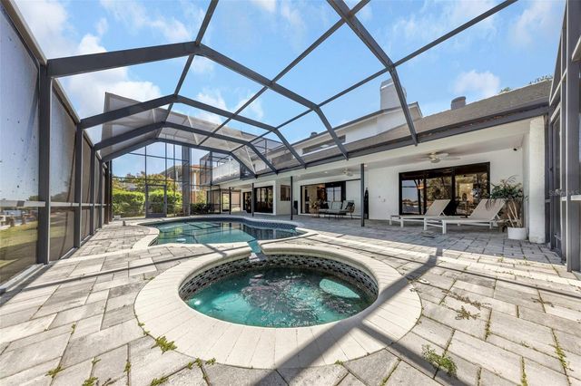 9821 BAY ISLAND DRIVE, Tampa, FL 33615