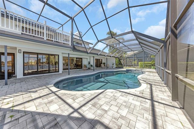 9821 BAY ISLAND DRIVE, Tampa, FL 33615