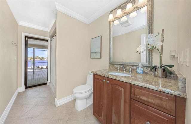 9821 BAY ISLAND DRIVE, Tampa, FL 33615