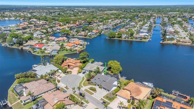 9821 BAY ISLAND DRIVE, Tampa, FL 33615