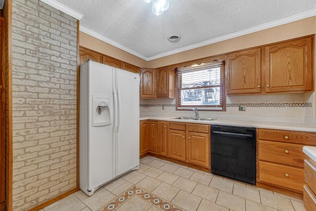 6936 Superior Avenue, Portage, IN 46368