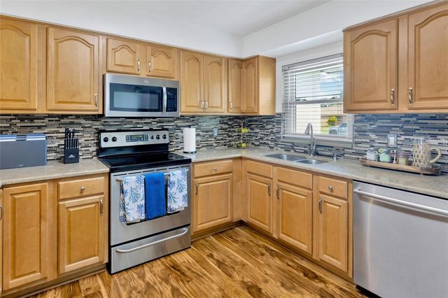 10811 PROVIDENCE OAKS DRIVE, Riverview, FL 33578