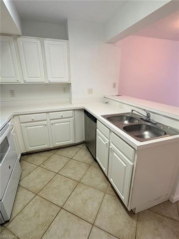 4127 Residence DR, Fort Myers, FL 33901