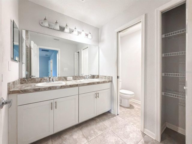 1097 GRANTHAM DRIVE, Sarasota, FL 34234