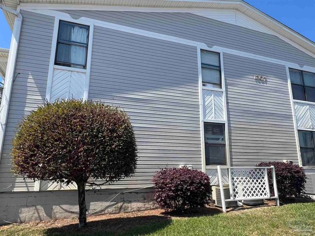 1307 Redwood Ln G, Gulf Breeze, FL 32563