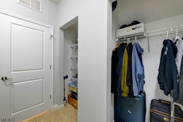 415 River Pl, Butler Boro, NJ 07405