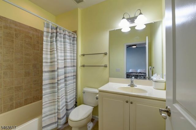 415 River Pl, Butler Boro, NJ 07405