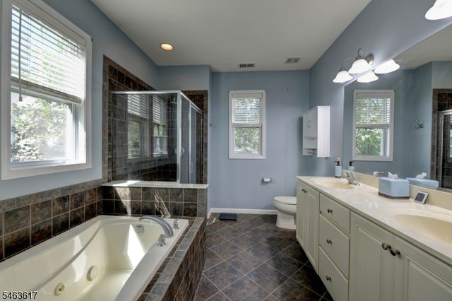 415 River Pl, Butler Boro, NJ 07405