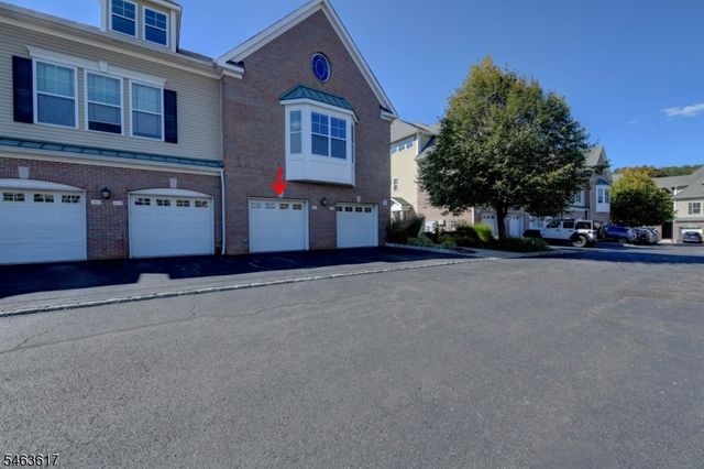 415 River Pl, Butler Boro, NJ 07405