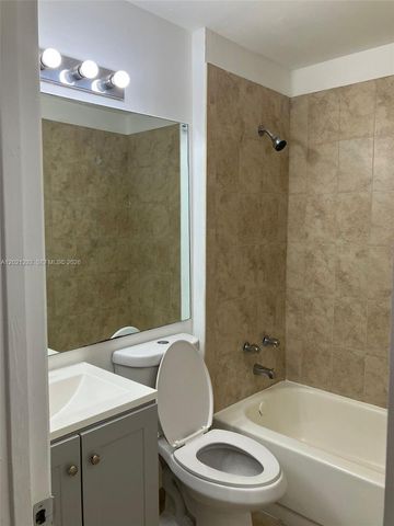 800 Cypress Park Way F1, Deerfield Beach, FL 33064
