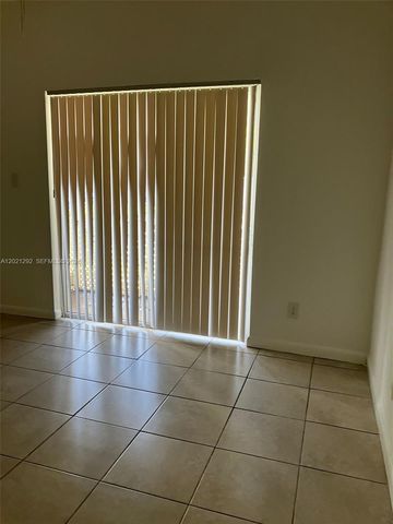800 Cypress Park Way F1, Deerfield Beach, FL 33064