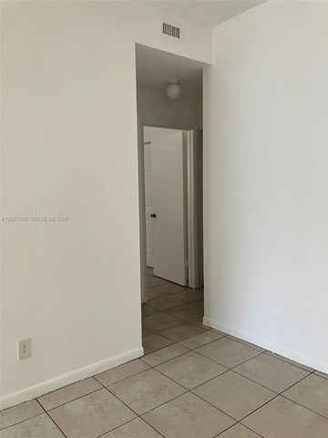 800 Cypress Park Way F1, Deerfield Beach, FL 33064