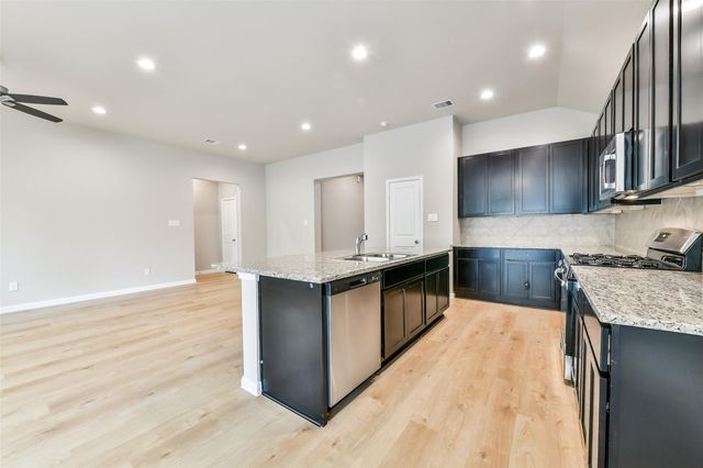 3915 Sugardale Street, Baytown, TX 77521