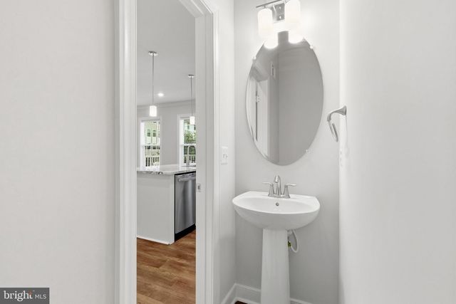 5683 STEPHANIE TESSA WAY WAY, Alexandria, VA 22303
