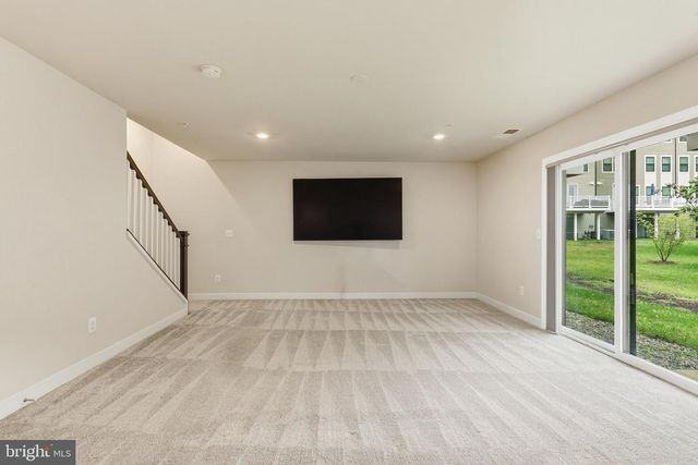 5683 STEPHANIE TESSA WAY WAY, Alexandria, VA 22303