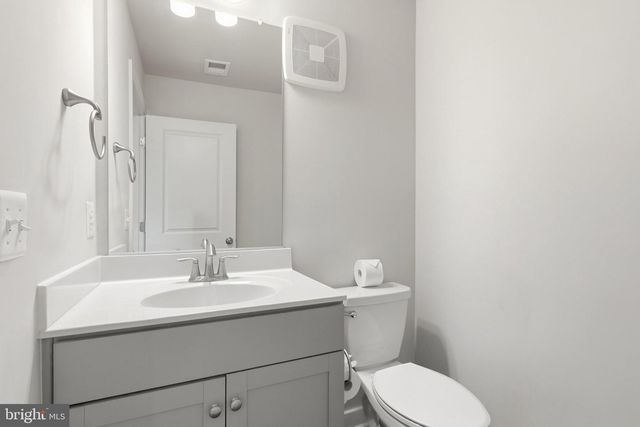 5683 STEPHANIE TESSA WAY WAY, Alexandria, VA 22303
