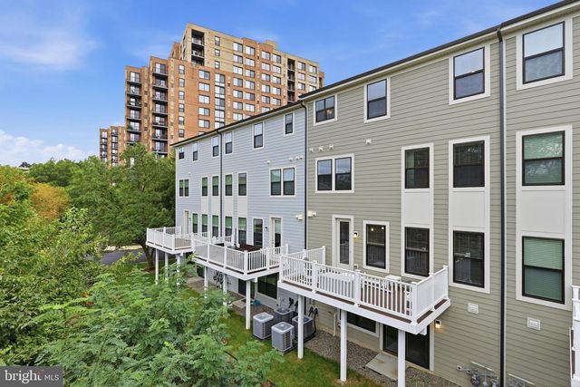 5683 STEPHANIE TESSA WAY WAY, Alexandria, VA 22303