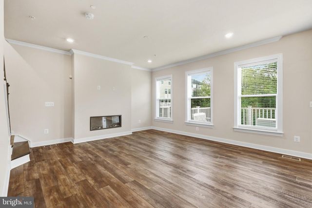 5683 STEPHANIE TESSA WAY WAY, Alexandria, VA 22303