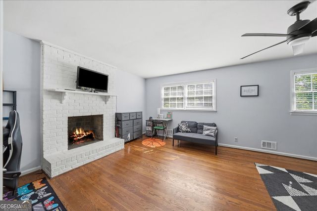 5616 Mill Trace Drive, Dunwoody, GA 30338