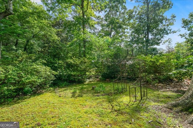 5616 Mill Trace Drive, Dunwoody, GA 30338