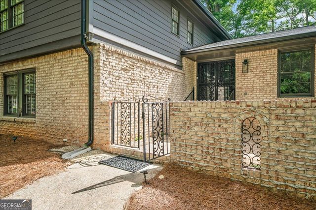 5616 Mill Trace Drive, Dunwoody, GA 30338