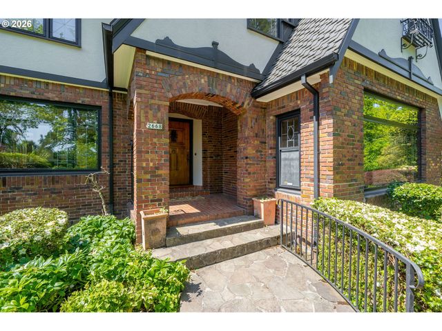 2668 Nw CORNELL Rd, Portland, OR 97210