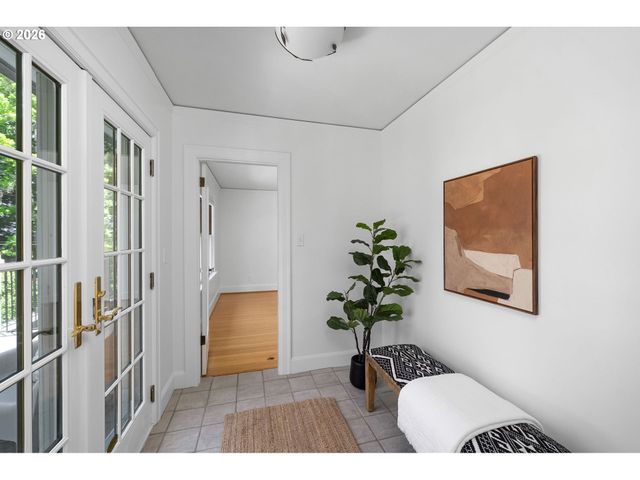 2668 Nw CORNELL Rd, Portland, OR 97210