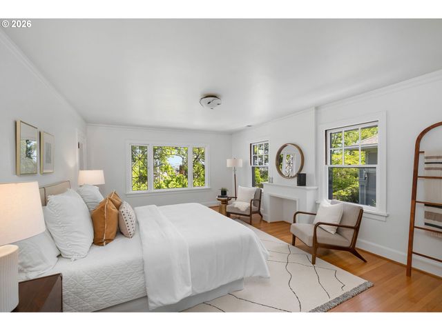 2668 Nw CORNELL Rd, Portland, OR 97210