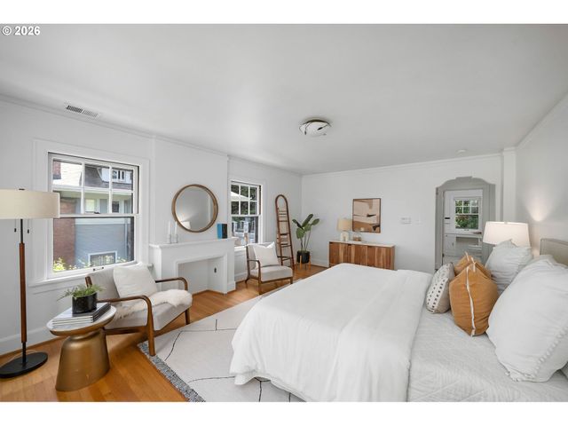 2668 Nw CORNELL Rd, Portland, OR 97210