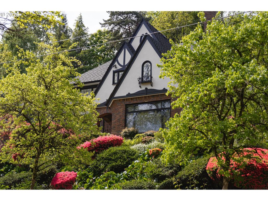 2668 Nw CORNELL Rd, Portland, OR 97210