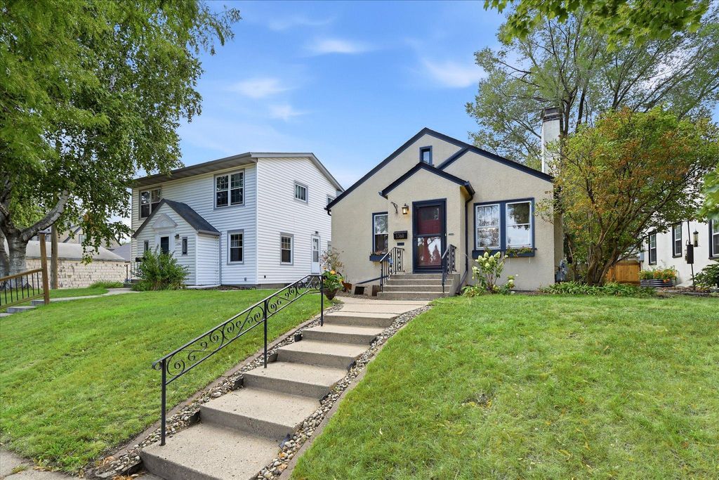 1360 Hartford Avenue, Saint Paul, MN 55116 — photo 2