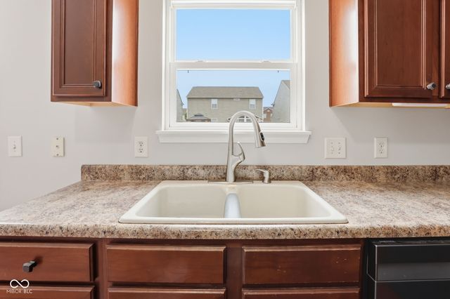 12446 Schoolhouse Road, Fishers, IN 46037