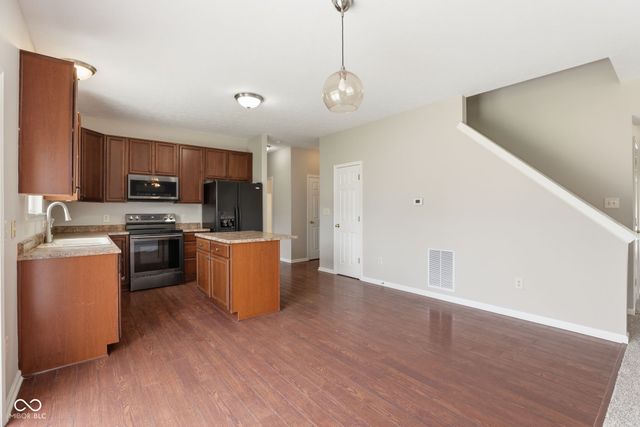 12446 Schoolhouse Road, Fishers, IN 46037