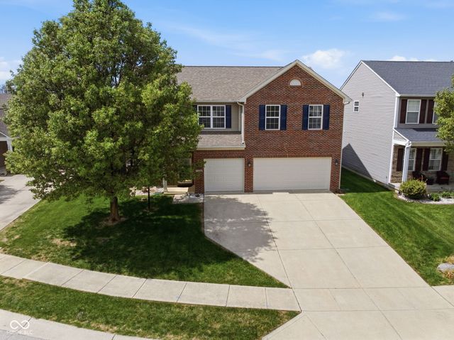 12446 Schoolhouse Road, Fishers, IN 46037