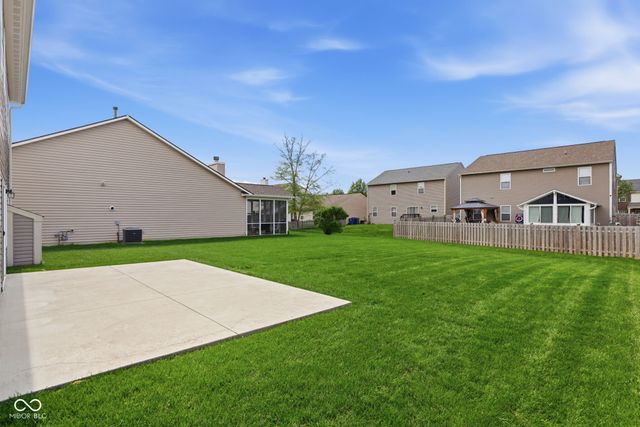 12446 Schoolhouse Road, Fishers, IN 46037