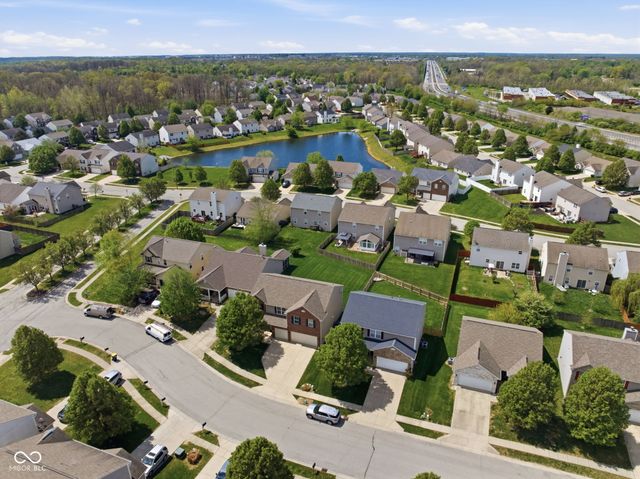 12446 Schoolhouse Road, Fishers, IN 46037
