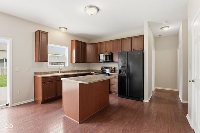 12446 Schoolhouse Road, Fishers, IN 46037