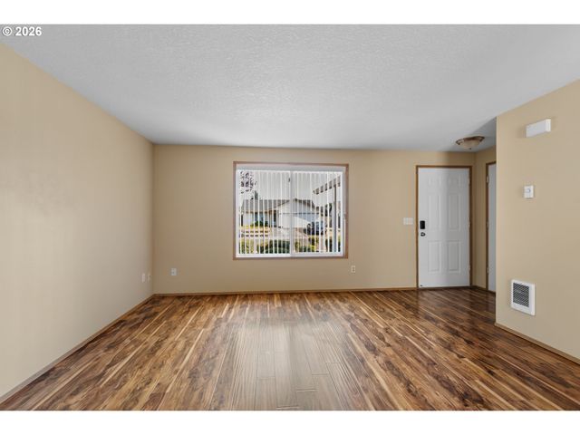 16911 Ne 20TH St, Vancouver, WA 98684