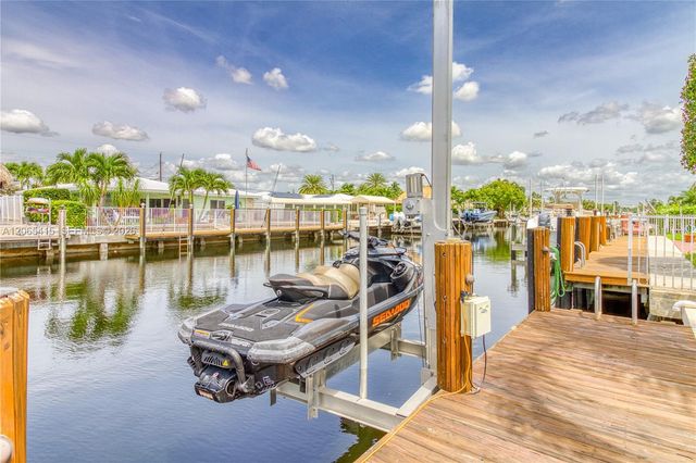 491 SE 10th Avenue, Pompano Beach, FL 33060