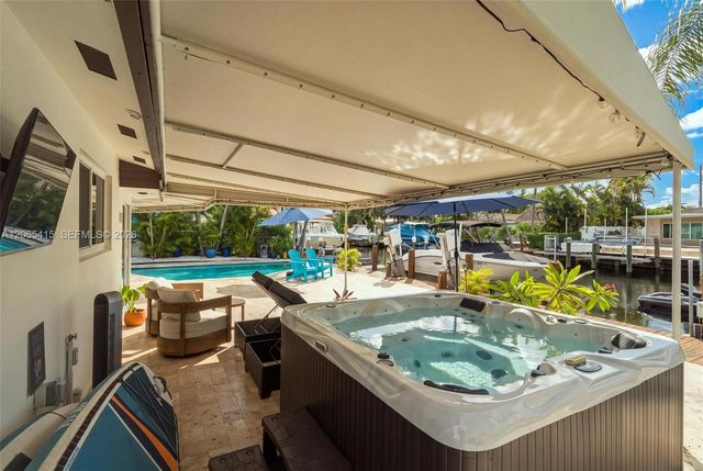 491 SE 10th Avenue, Pompano Beach, FL 33060