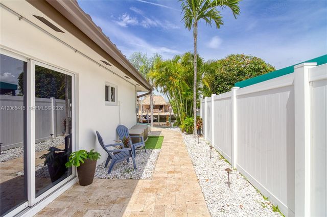 491 SE 10th Avenue, Pompano Beach, FL 33060