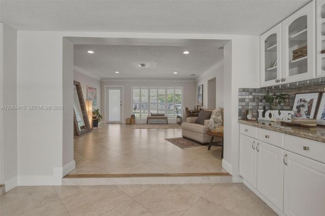 491 SE 10th Avenue, Pompano Beach, FL 33060