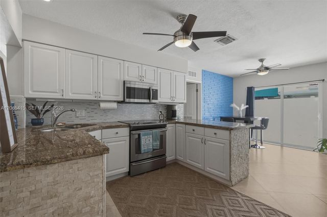 491 SE 10th Avenue, Pompano Beach, FL 33060