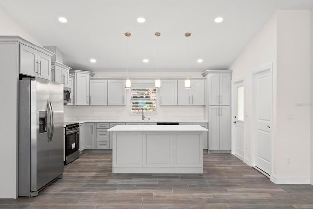 5062 80TH LANE N, St Petersburg, FL 33709