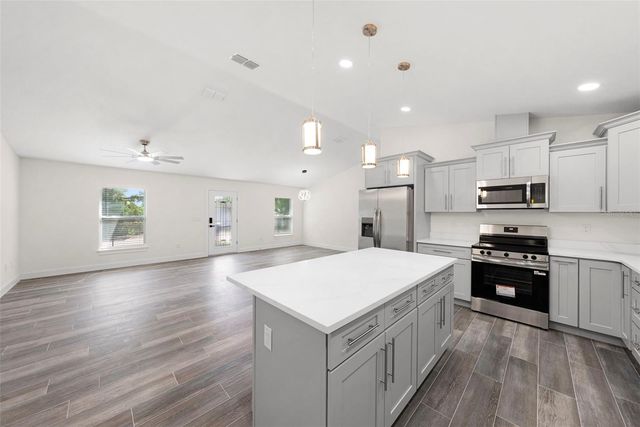 5062 80TH LANE N, St Petersburg, FL 33709