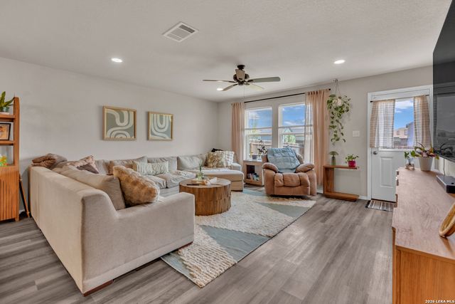 2471 Pechora Pipit, New Braunfels, TX 78130