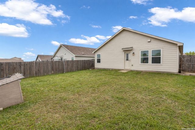 2471 Pechora Pipit, New Braunfels, TX 78130